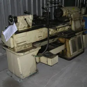 univ. Drehmaschine TOS SV18R/1000